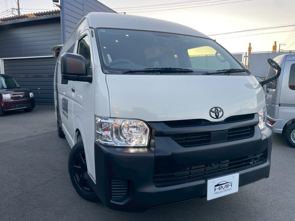 セドナ-ハイエース-前面